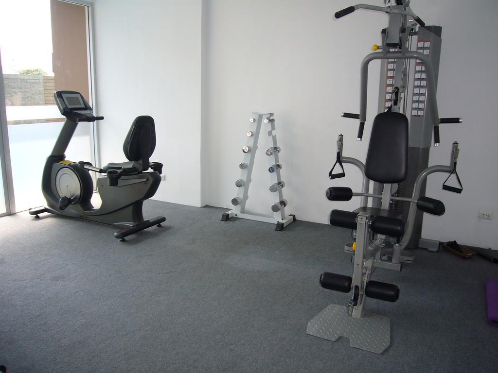 Chic Condominium Unit A303, A306, A307, A308, A406 Karon المظهر الخارجي الصورة